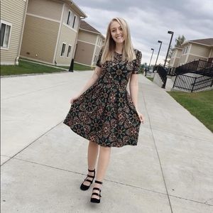 LulaRoe “Amelia” Dress⁣